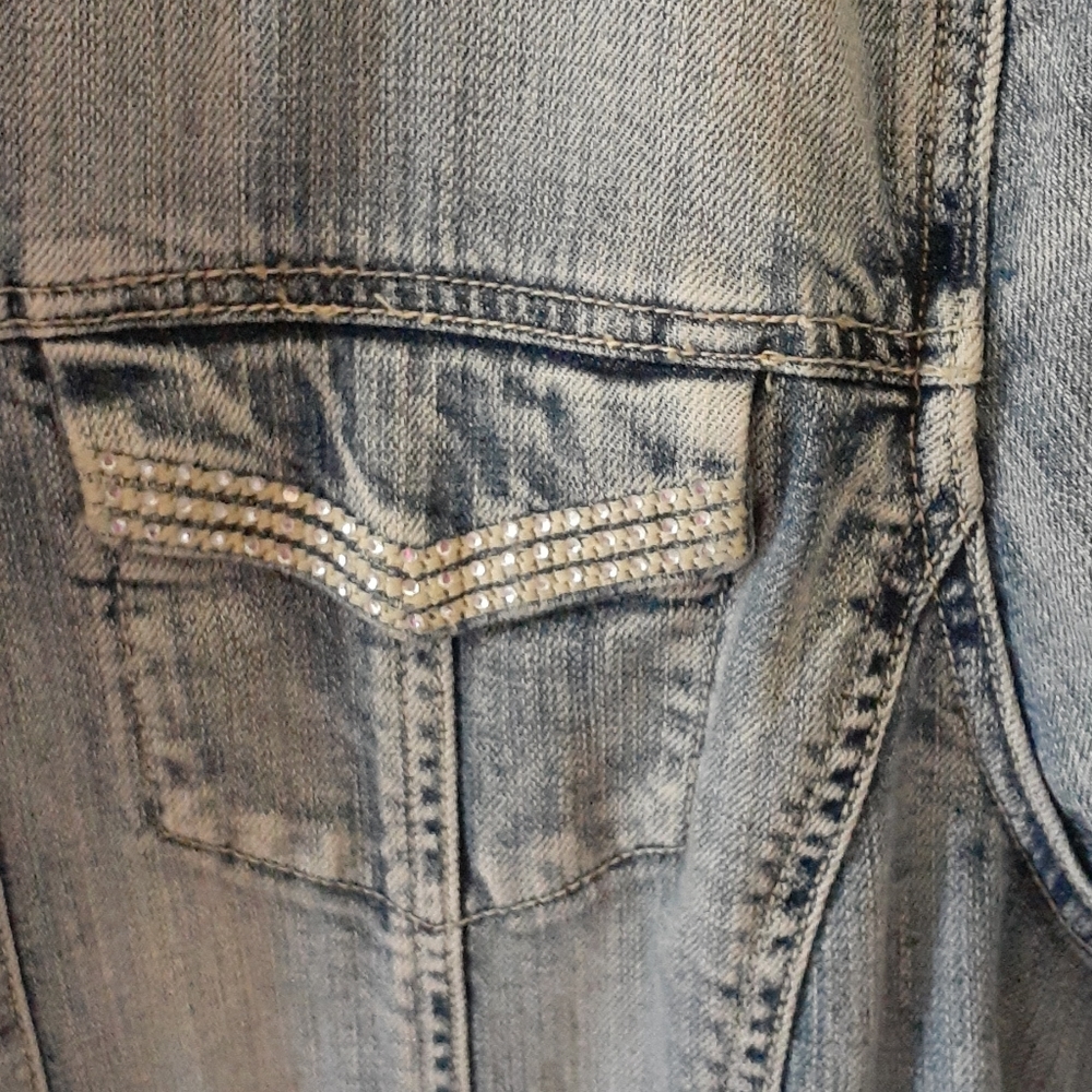 Ladies Jacket - Picture 2 of 6